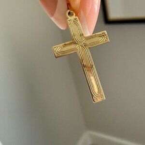 14K Solid Gold Cross Pendant – Yellow Gold
